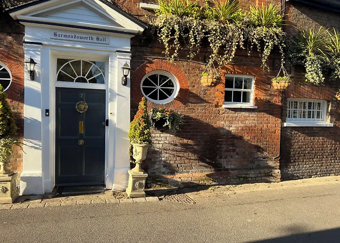 Harmondsworth Hall Guest House West Drayton 